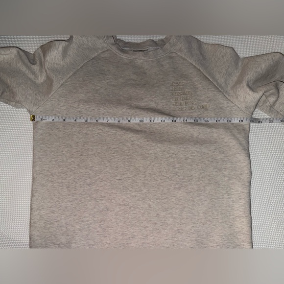 ORAKI women’s crewneck sweater‎ size medium - oatmeal - Picture 8 of 11